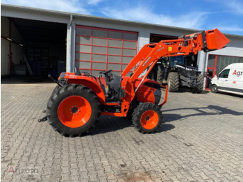 Farm tractor Kubota L 1501: picture 3