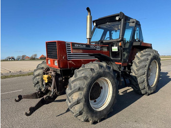 Farm tractor NEW HOLLAND