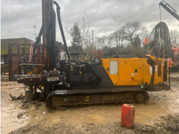Pile driver Klemm KR 709-2: picture 2