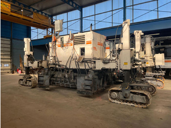 Asphalt paver WIRTGEN