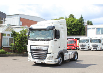 Tractor unit DAF XF 530