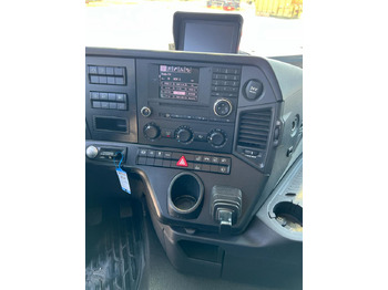 Curtainsider truck MERCEDES-BENZ Antos 2540 L 6x2 Pritsche LBW: picture 2