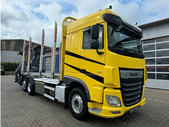 Timber truck DAF XF 530