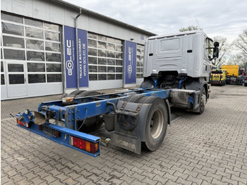 Tank truck Scania R 420 Tankwagen ADR Fahrgestell Retarder Volluft: picture 3