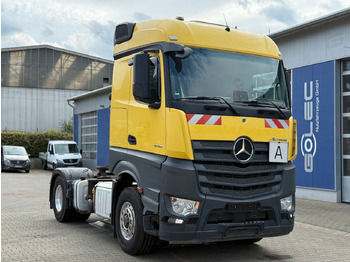 Tractor unit MERCEDES-BENZ Actros 1846