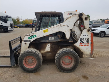 Skid steer loader BOBCAT S250
