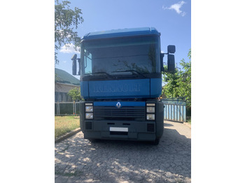 Tractor unit RENAULT Magnum