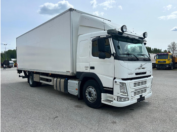 Refrigerator truck VOLVO FM 330