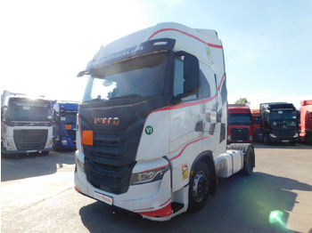 Tractor unit IVECO