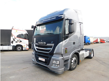 Tractor unit IVECO