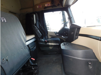 Tractor unit Mercedes Actros: picture 5