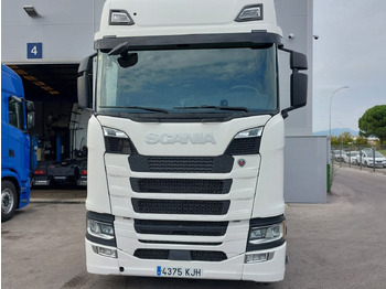 Tractor unit SCANIA S 500