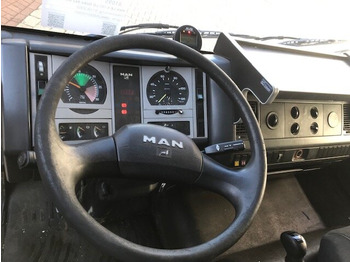 Dropside/ Flatbed truck MAN LE 8.185 LC Doka 4x2 BB LE 8.185 LC Doka 4x2 BB, 2x AHK: picture 2