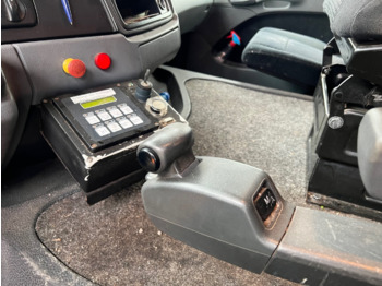 Garbage truck for transportation of garbage Mercedes-Benz Actros 3241 L 8x2/6 Actros 3241 L 8x2/6, 2x Lenkachse, Zöller Medium XL, Zöller-Schüttung: picture 4