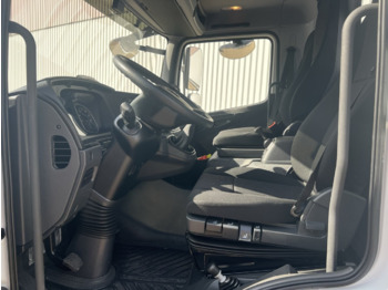 Interior photo 1: Tipper Mercedes-Benz Atego 818 K 4x2 Atego 818 K 4x2, 2x AHK, Meiller-Kipper, mehrfach Vorhanden!