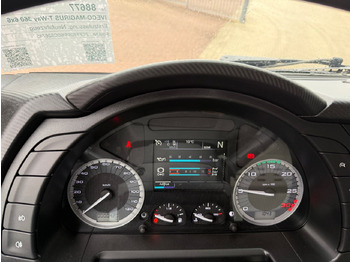 New Cab chassis truck T-Way 360 6x6 T-Way 360 6x6, Nebenantrieb: picture 2