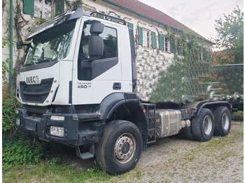 Cab chassis truck