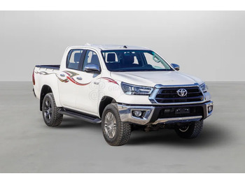 Pickup truck TOYOTA Hilux