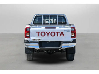 Pickup truck, Combi van Toyota Hilux  4X4 Double Cabin: picture 4