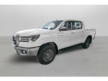 Pickup truck TOYOTA Hilux