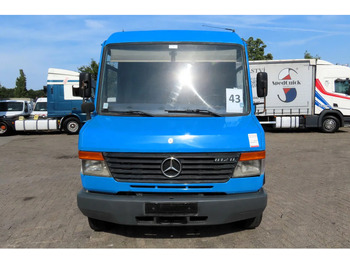 Panel van Mercedes-Benz Vario 812D: picture 2