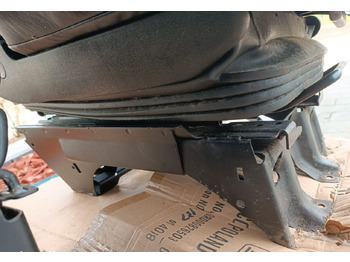 New Seat for Truck Scania NEW GENERATION HALF LEATHER WITH METAL BASE (LEFT)   Scania: picture 4