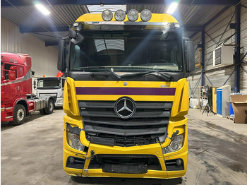 Autotransporter truck Mercedes-Benz ACTROS 2745 6x2 OPRIJWAGEN / AUTOTRANSPORTER / MACHINE CARRIER - WINCH - 6m10 - EURO 5 - LIFT AXLE - HYDR RAMPS - NL TRUCK: picture 3