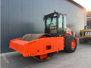 Roller CATERPILLAR