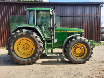 Farm tractor JOHN DEERE 6910: picture 4