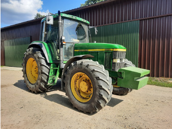 Farm tractor JOHN DEERE 6910: picture 3
