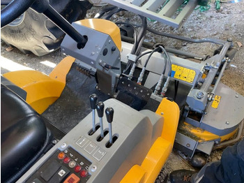 Garden mower Stiga Titan 26H Diesel-Aufsitzrasenmäher mit Frontmähwerk: picture 4