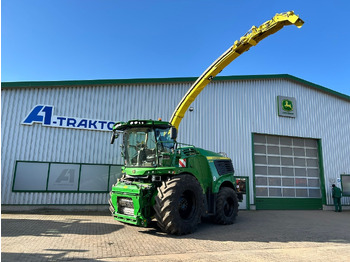 Harvester JOHN DEERE