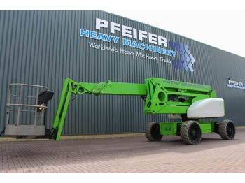 Articulated boom NIFTYLIFT