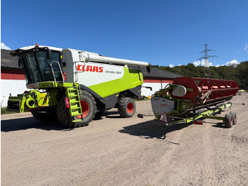 Combine harvester CLAAS Lexion
