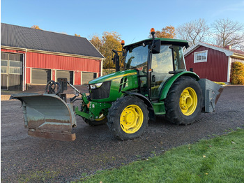 Farm tractor JOHN DEERE 5075E