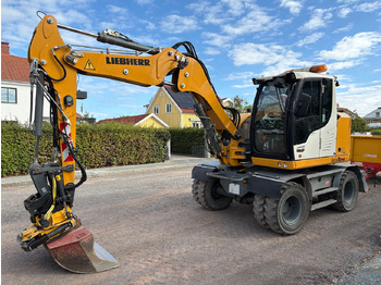 Excavator LIEBHERR A 910