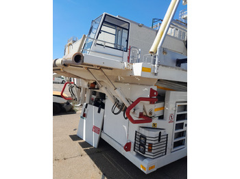 Aircraft cargo loader 2PU1500 highloader: picture 2 Aircraft cargo loader 2PU1500 highloader: picture 2