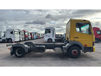 Cab chassis truck Mercedes-Benz Atego 815 (BOITE MANUELLE / MANUAL GEARBOX): picture 3