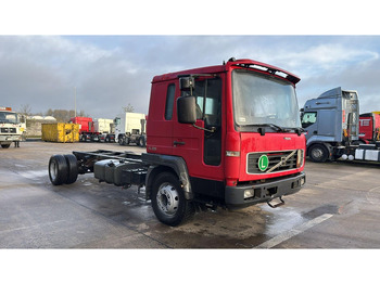 Lease a Volvo FL 220 (MANUAL GEARBOX / BOITE MANUELLE) Volvo FL 220 (MANUAL GEARBOX / BOITE MANUELLE): picture 3 Lease a Volvo FL 220 (MANUAL GEARBOX / BOITE MANUELLE) Volvo FL 220 (MANUAL GEARBOX / BOITE MANUELLE): picture 3