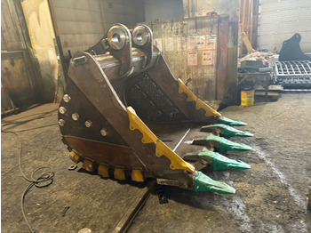 Excavator bucket for Crawler excavator CAT 349 Armored Heavy Duty Bucket: picture 3