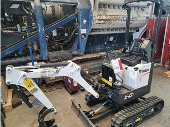 Mini excavator Bobcat E10Z: picture 4