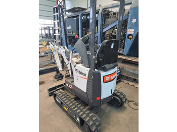 Mini excavator Bobcat E10Z: picture 5