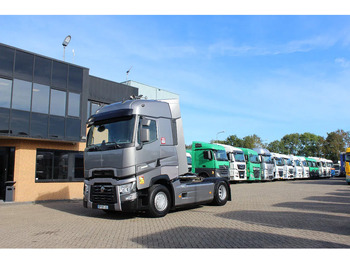 Tractor unit RENAULT T 520