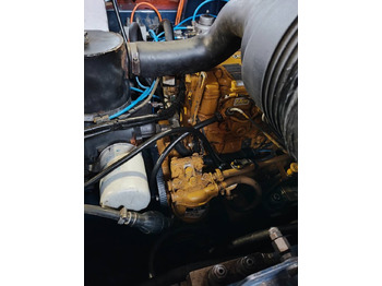 Drilling rig Tamrock COMMANDO 120RF: picture 2