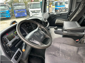 Interior photo 1: Tipper MERCEDES-BENZ Actros 3246 8x4 Kipper