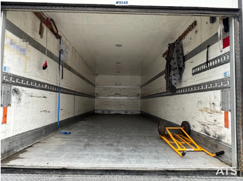 Box truck Box Truck Volvo FL6 4X2 with tail lift: picture 5