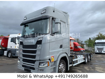 Container transporter/ Swap body truck SCANIA S 450