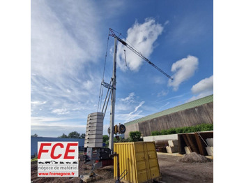 Self-erecting tower crane