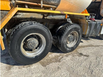 Concrete mixer truck MAN TGA 26.350: picture 5