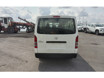 Lease a Toyota Hiace STANDARD ROOF 2.5L Diesel Manual Toyota Hiace STANDARD ROOF 2.5L Diesel Manual: picture 5